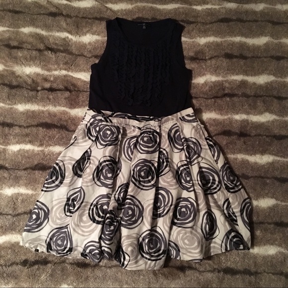 GAP Ruffle Tank - Picture 2 of 3